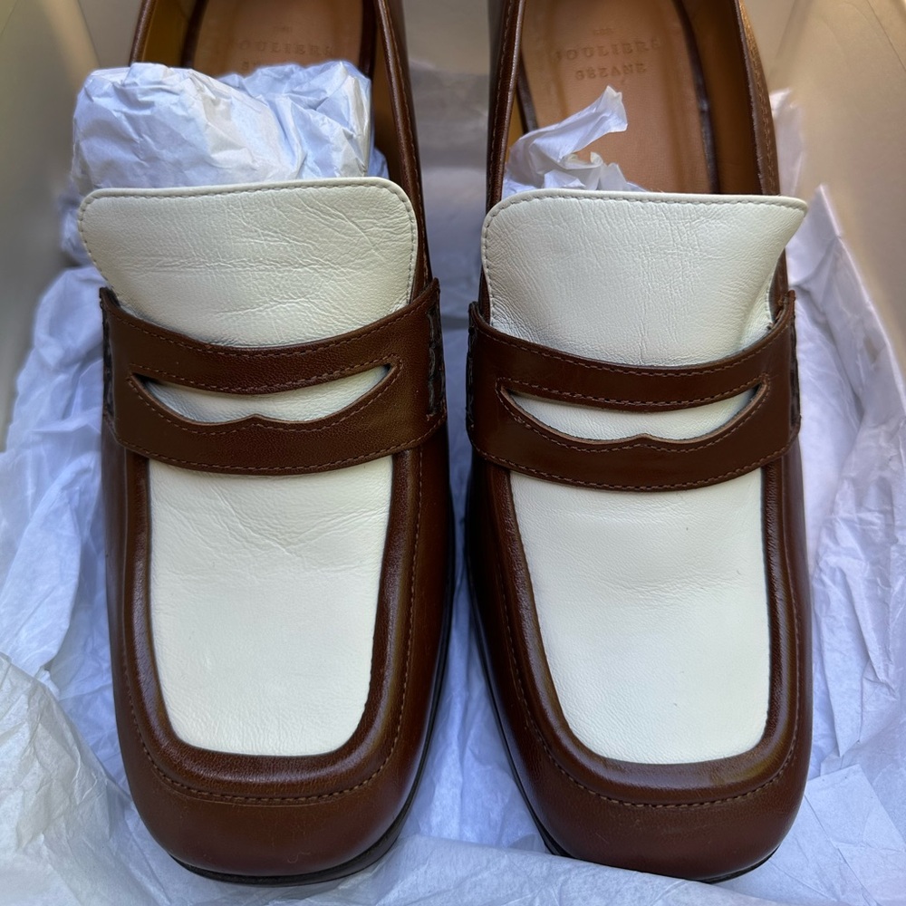 Sezane Two-Tone Brown and White Leather Block Heel Loafers - Picture 6 of 10